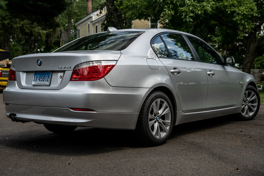 2009 BMW E60 5 Series Sedan - Image 4 of 31