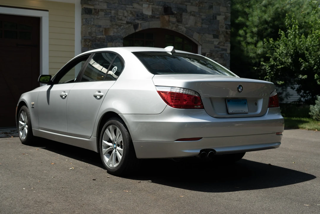 2009 BMW E60 5 Series Sedan - Image 12 of 31