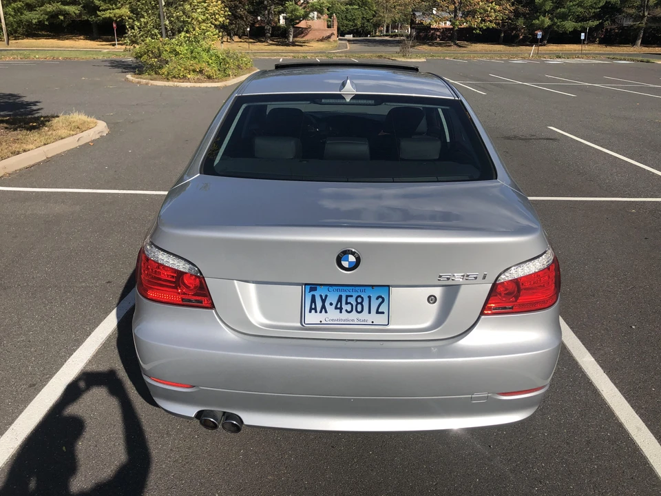 2009 BMW E60 5 Series Sedan - Image 17 of 31