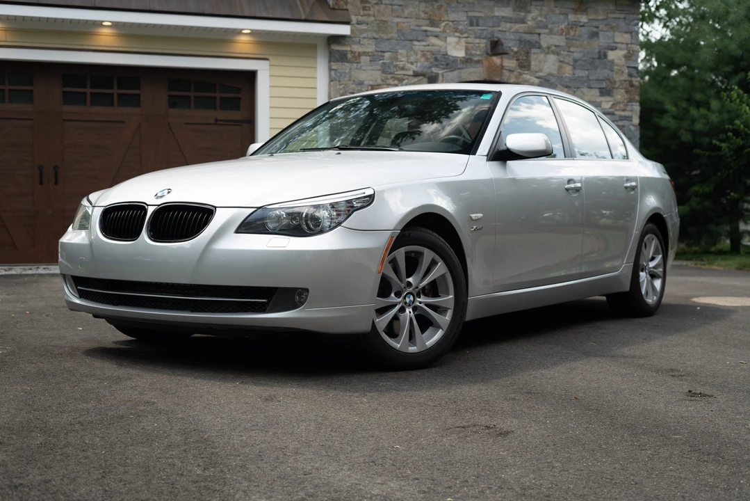 2009 BMW E60 5 Series Sedan - Image 10 of 31