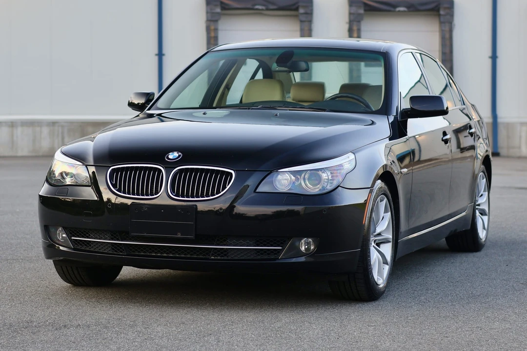 2009 BMW E60 545i & 550i Sedan - Image 3 of 31