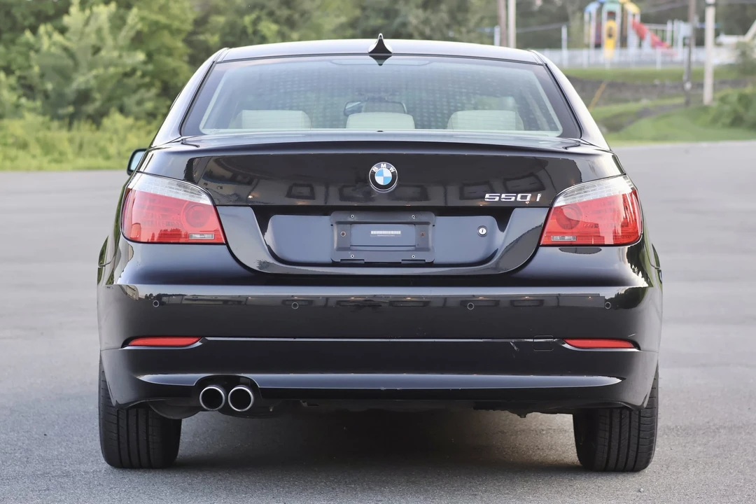 2009 BMW E60 545i & 550i Sedan - Image 12 of 31