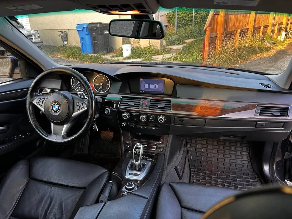 2009 BMW E60 545i & 550i Sedan - Image 6 of 15