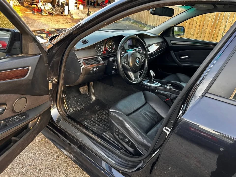 2009 BMW E60 545i & 550i Sedan - Image 5 of 15