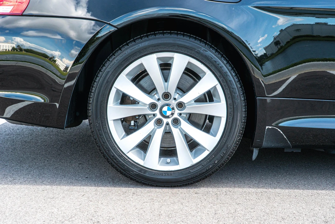 2009 BMW E63/E64 645Ci & 650i - Image 26 of 31