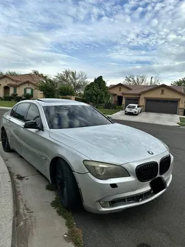2009 BMW 7 Series 740Li Sedan 4D