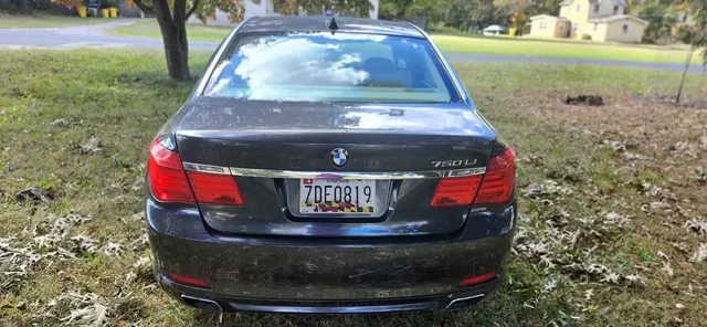 2009 BMW 7 Series 750Li Sedan 4D