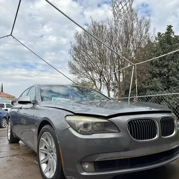 2009 BMW 7 Series 750Li Sedan 4D
