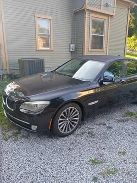 2009 BMW 7 Series 750i Sedan 4D