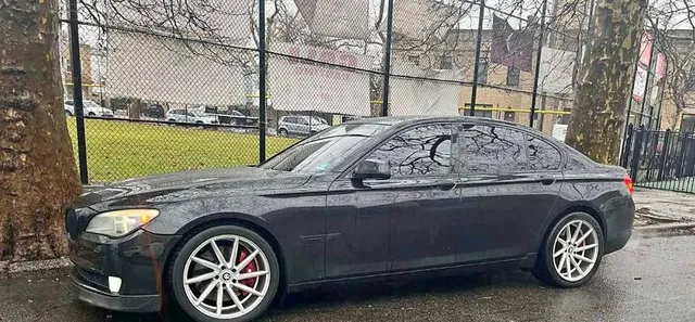 2009 BMW 7 Series M760i xDrive Sedan 4D