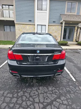 2009 BMW 7 Series 740Li Sedan