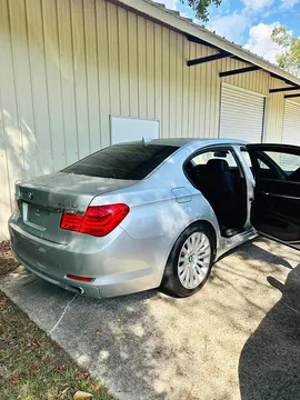 2009 BMW 750 Sport