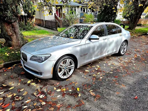 2009 BMW 750Li Luxury Sedan