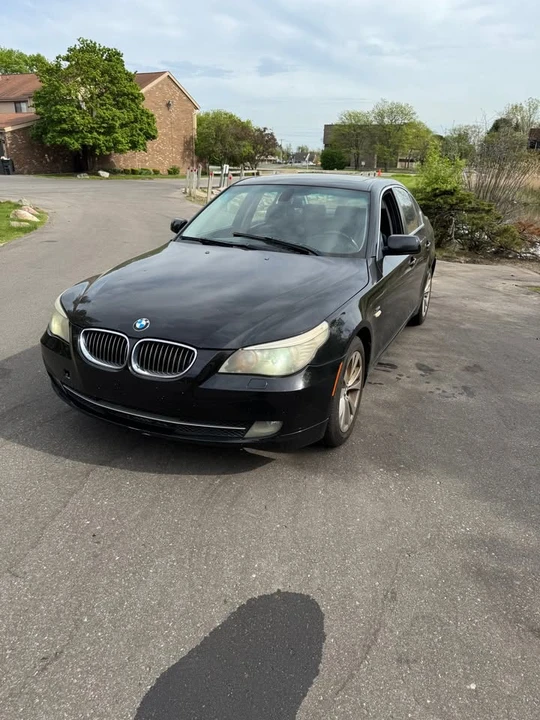 2009 BMW E60 5 Series Sedan - Image 2 of 7