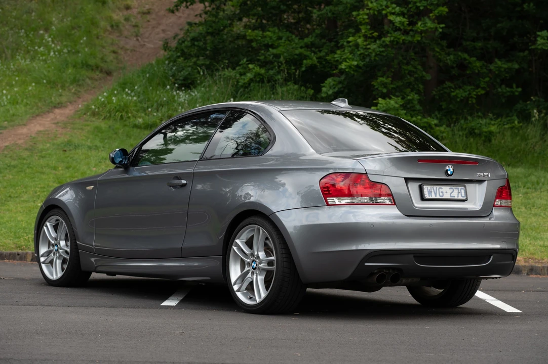 2009 BMW E82 135i & 135is - Image 8 of 31
