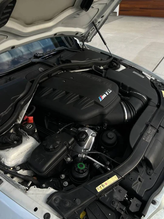 2009 BMW E90 M3 Sedan - Image 11 of 19