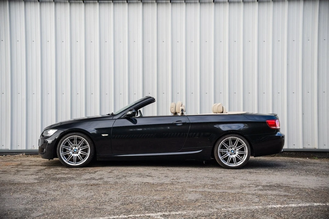 2009 BMW E93 335i Convertible - Image 3 of 30
