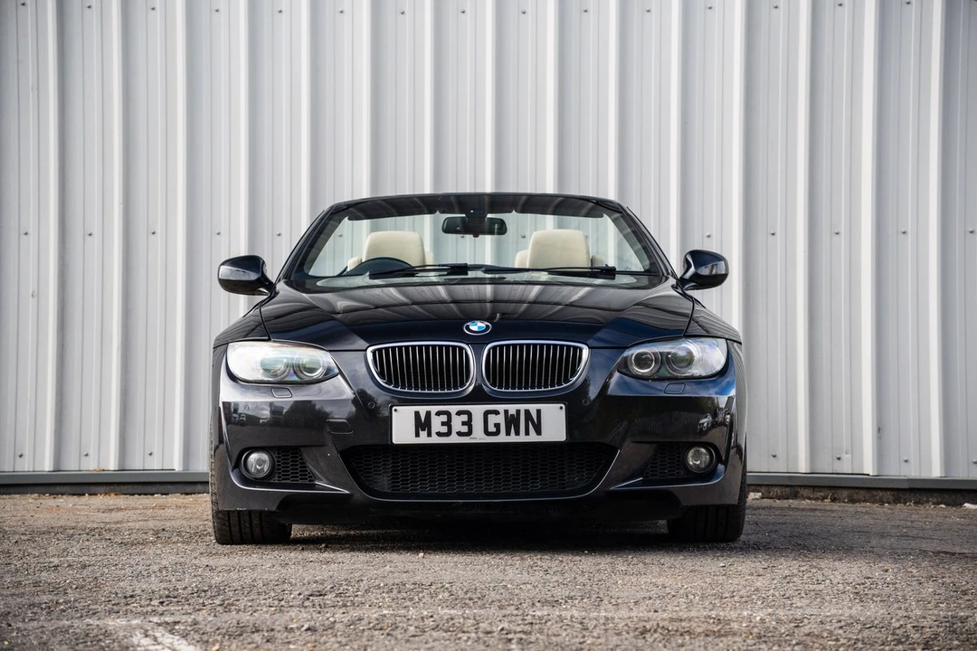 2009 BMW E93 335i Convertible - Image 8 of 30