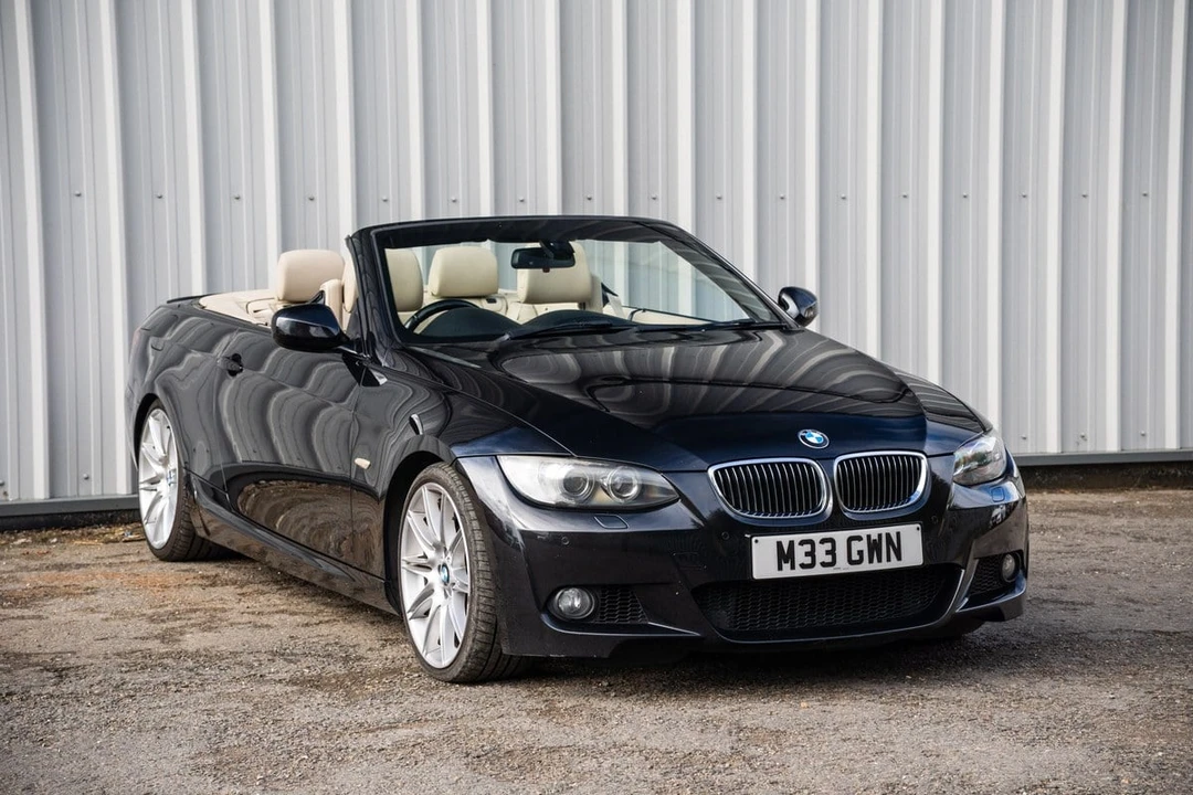 2009 BMW E93 335i Convertible - Image 2 of 30