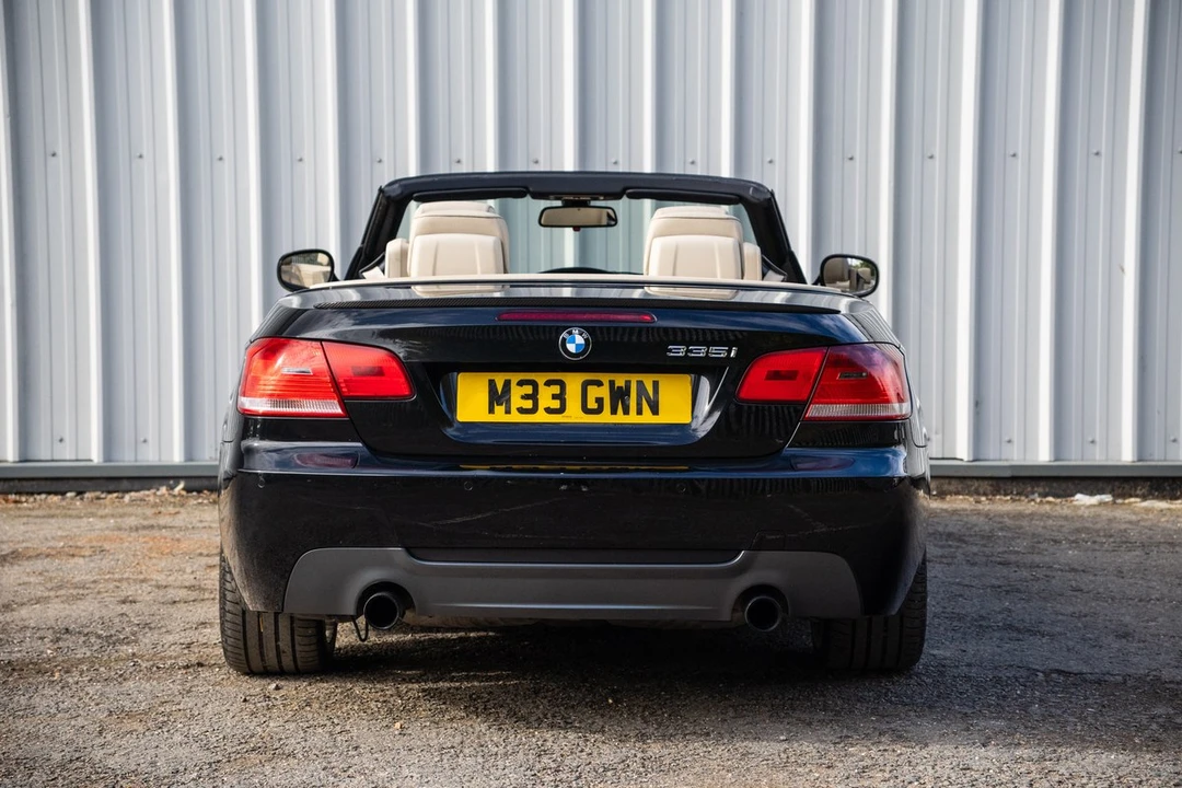 2009 BMW E93 335i Convertible - Image 13 of 30