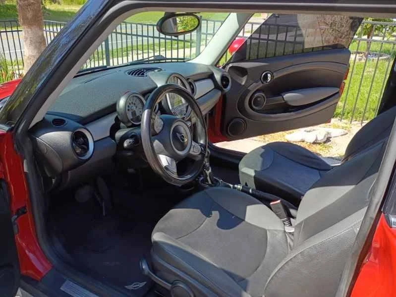 2009 BMW E82 135i & 135is - Image 9 of 17