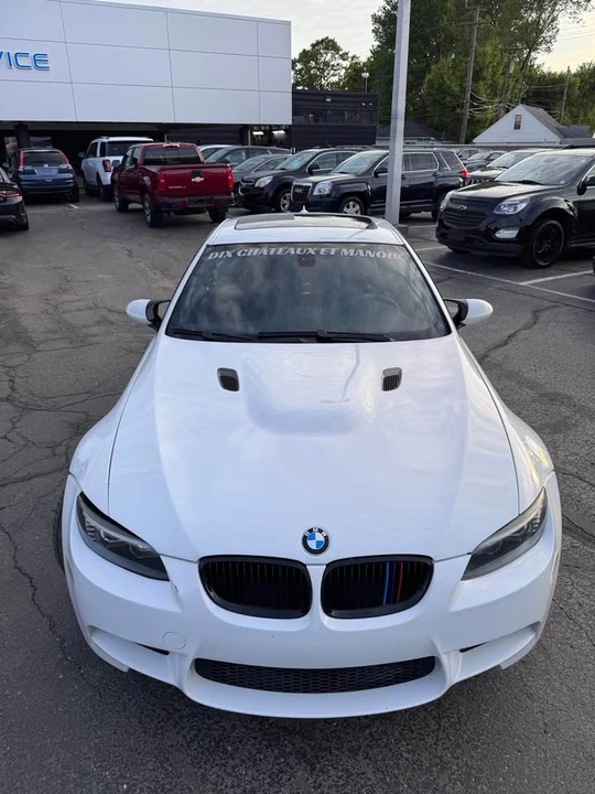 2009 BMW M3 - Image 2 of 9