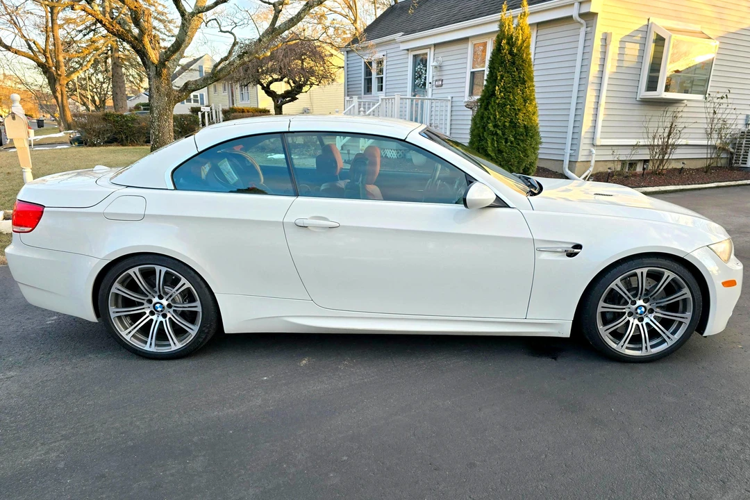 2009 BMW E93 M3 Convertible - Image 3 of 31