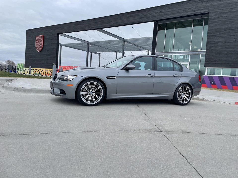 2009 BMW E90 M3 Sedan - Image 17 of 31