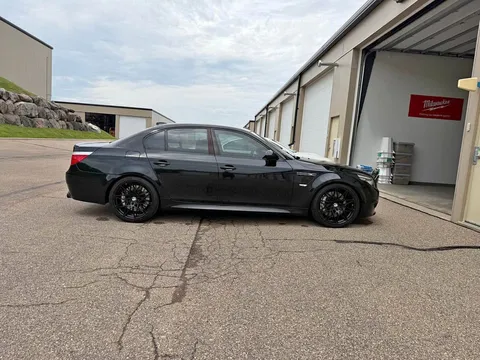 2009 BMW M5 Sedan 4D
