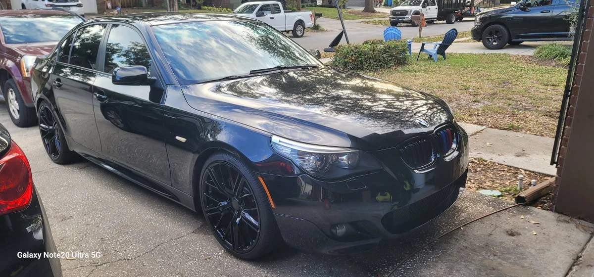 2009 BMW E60 545i & 550i Sedan - Image 5 of 12