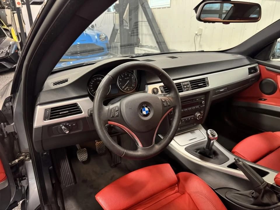 2009 BMW E90 3 Series Sedan - Image 9 of 10