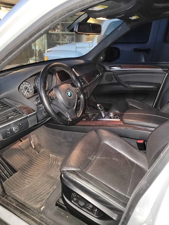 2009 BMW E70 X5 4.8i & xDrive50i - Image 4 of 4