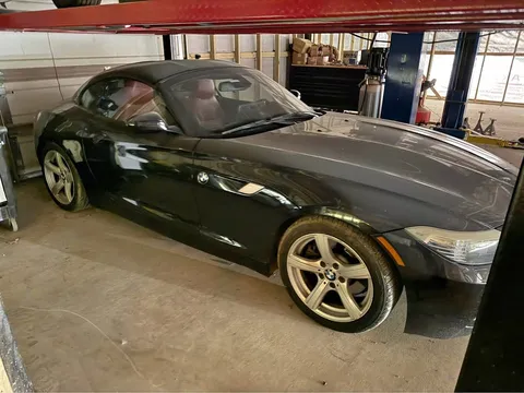 2009 BMW Z4 3.0i Roadster 2D