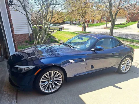 2009 BMW Z4 sDrive35i Roadster 2D