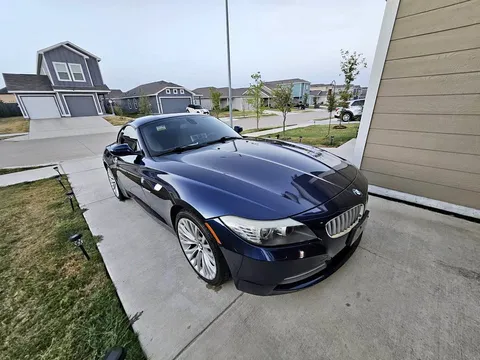 2009 BMW Z4 sDrive35is Roadster 2D