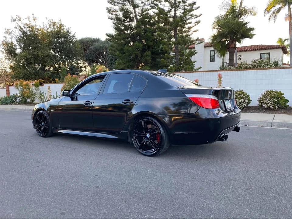 2009 BMW E60 545i & 550i Sedan - Image 7 of 15
