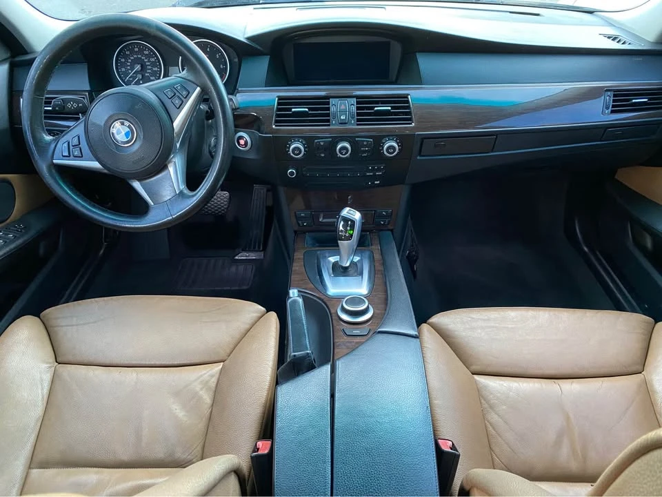 2009 BMW E60 545i & 550i Sedan - Image 5 of 15