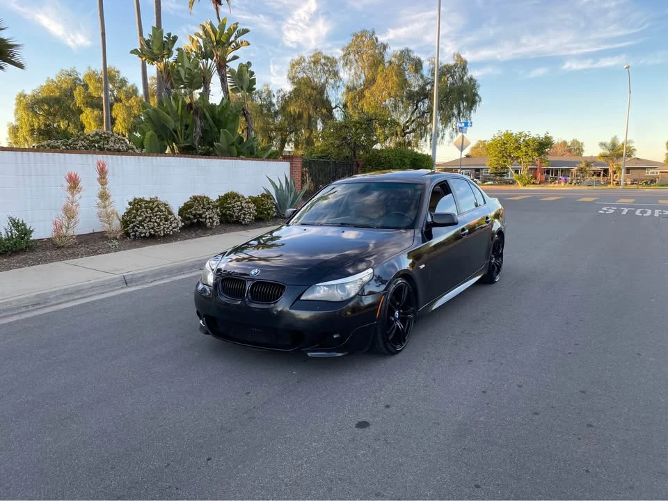 2009 BMW E60 545i & 550i Sedan - Image 14 of 15
