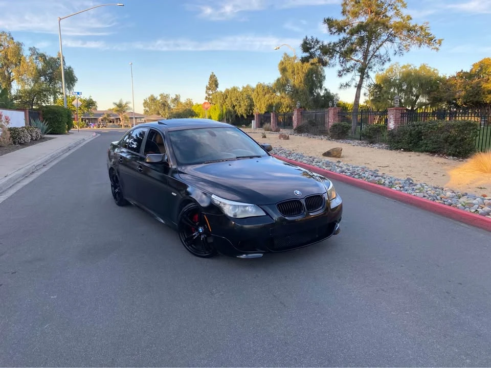 2009 BMW E60 545i & 550i Sedan - Image 4 of 15