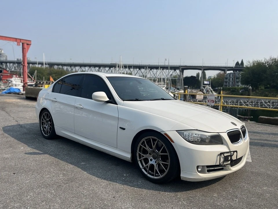 2009 BMW E90 3 Series Sedan - Image 7 of 15