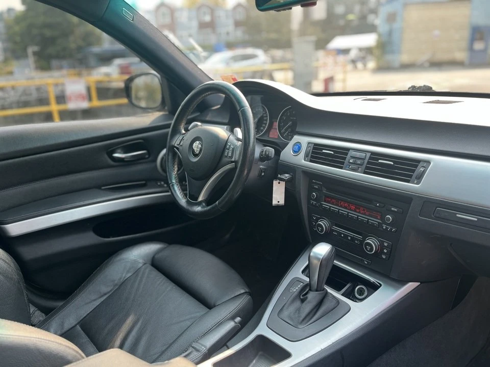 2009 BMW E90 3 Series Sedan - Image 12 of 15