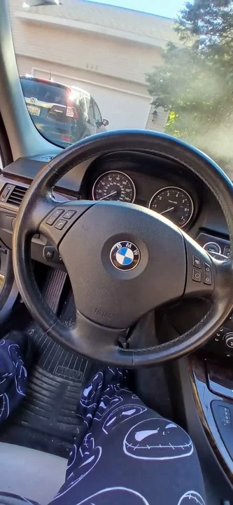 2009 BMW E90 3 Series Sedan - Image 7 of 12