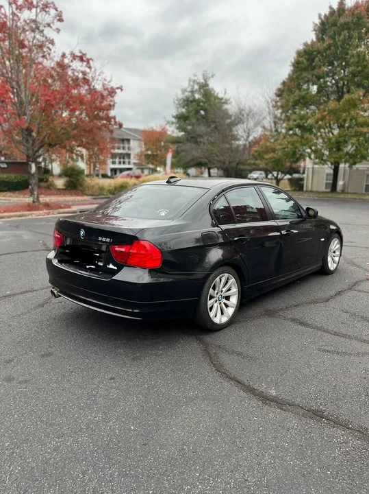 2009 BMW E90 3 Series Sedan - Image 3 of 12