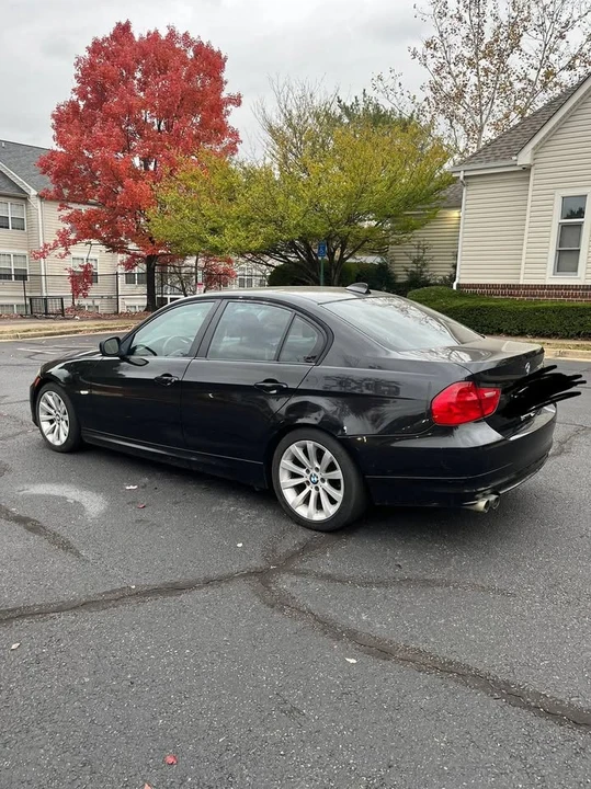2009 BMW E90 3 Series Sedan - Image 4 of 12