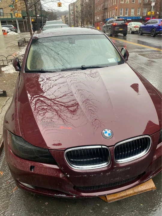 2009 BMW 3 Series - Image 2 of 4