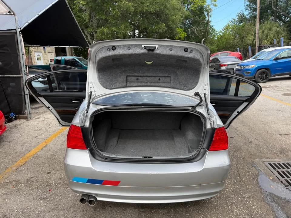2009 BMW 3 Series - Image 8 of 9