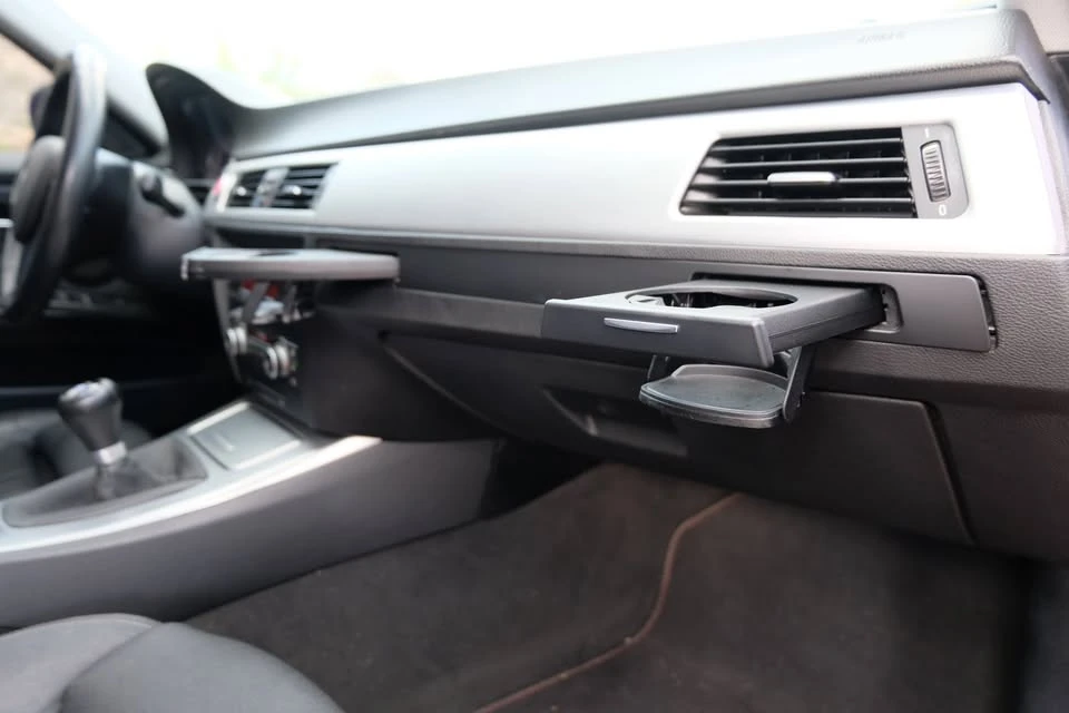 2009 BMW E90 3 Series Sedan - Image 17 of 20