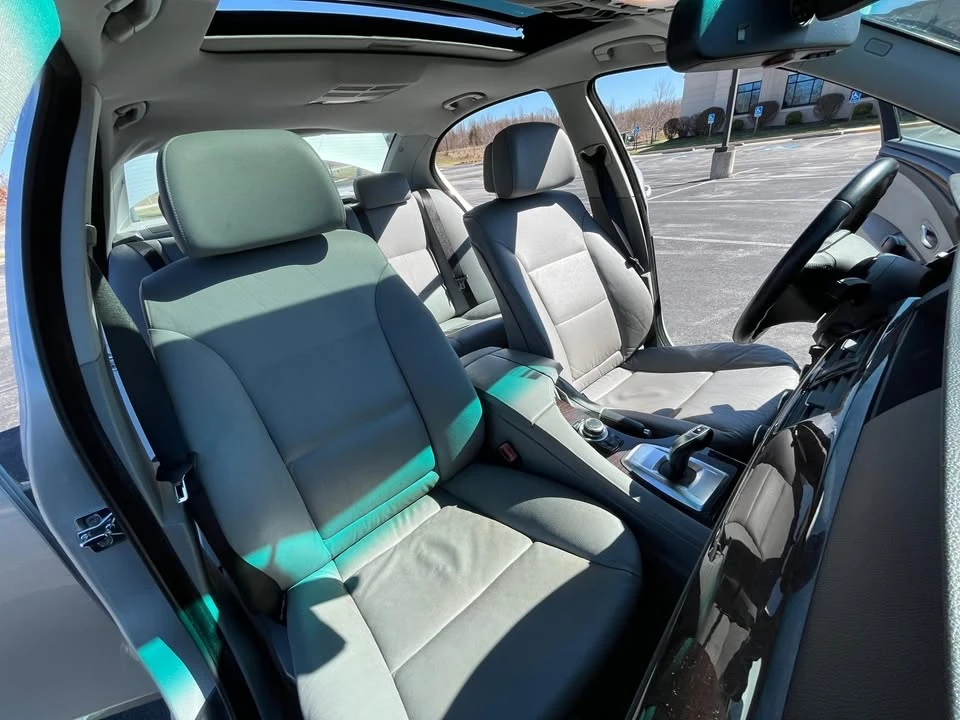 2009 BMW E60 5 Series Sedan - Image 4 of 16