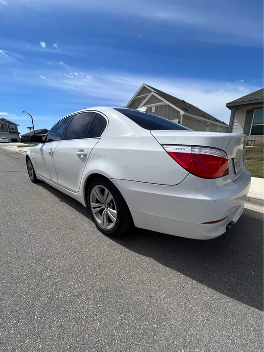2009 BMW E60 5 Series Sedan - Image 4 of 10