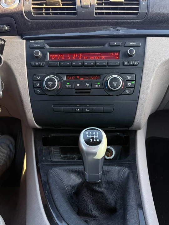 2009 BMW E82 135i & 135is - Image 9 of 12